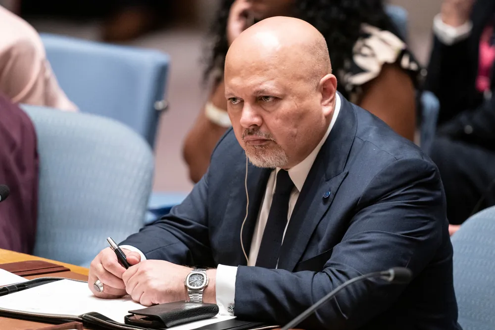 Le procureur de la CPI, Karim Khan, démis de ses fonctions pour des faits d'agression sexuelle