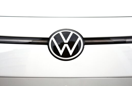 volkswagen-benefice-net-chute-32-9-industrie