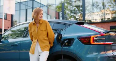 Voitures électriques : deux fois moins de pannes et donc moins de frais