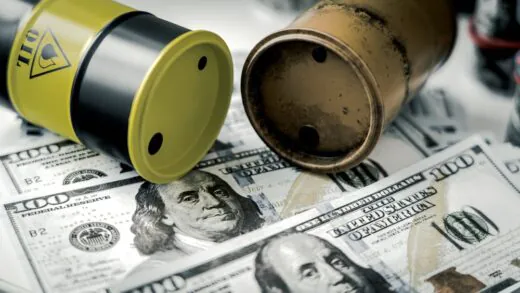 Pétrole : les stocks OCDE au plus bas malgré une hausse en juillet
