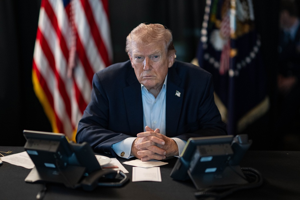 Médicaments génériques : Trump impose des droits de douane jusqu'à 100% dès 2028