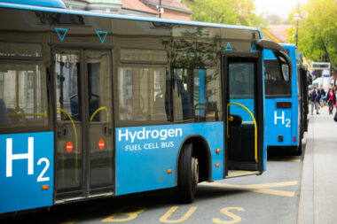 Bus à hydrogène : le projet d'Emmanuel Macron fait un flop