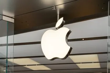 Qu'est ce que le baby-sitting électronique qui contraint Apple a retiré sa pub ?