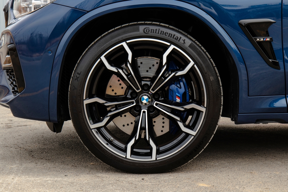 continental-automobile-presente-pneu-concu