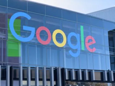 Google rachète les données de Spirit Airlines pour un montant astronomique