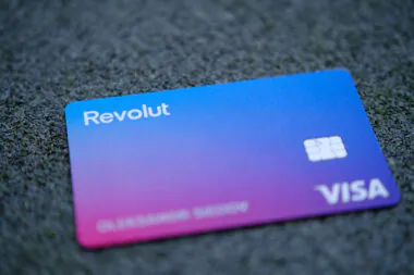 Revolut réalise le premier paiement par IA en France avec Visa