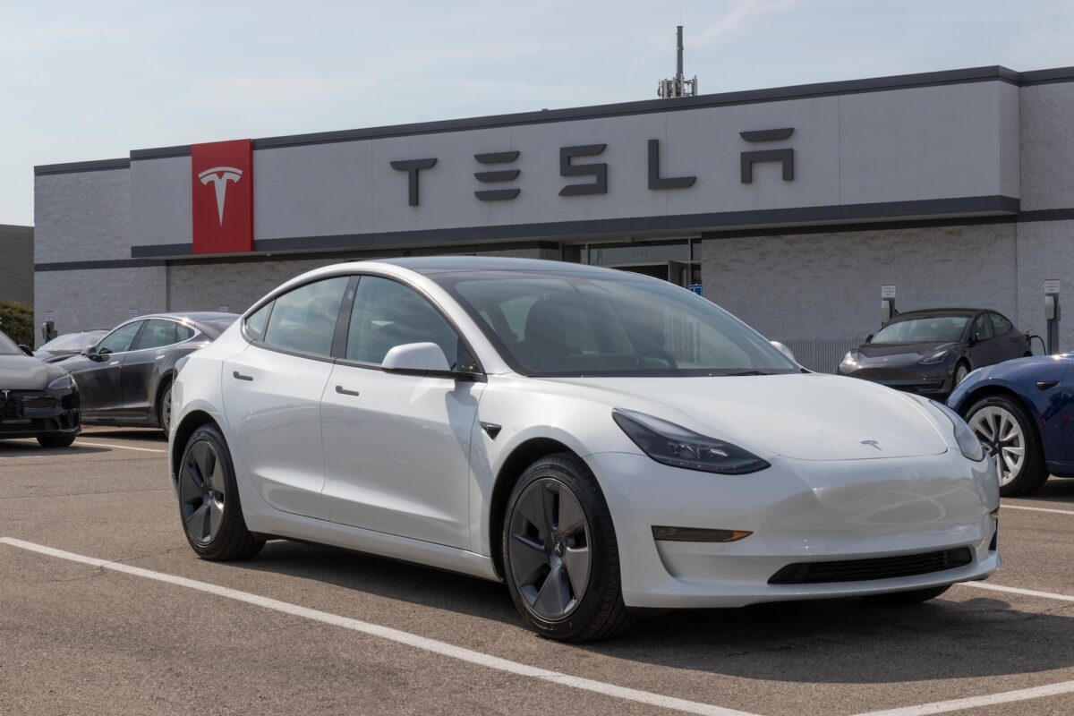tesla-reporte-la-presentation-roadster-octobre
