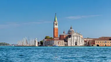 venise-envisage-porter-taxe-entree-30-euros-2027