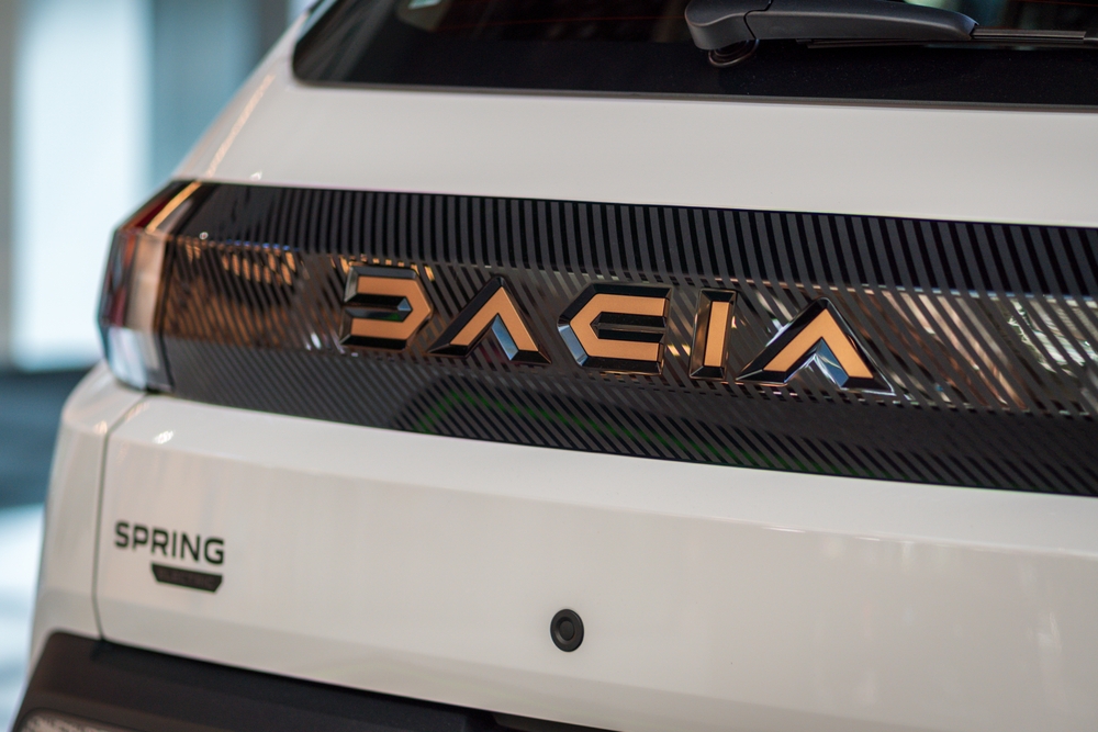 dacia-spring-2026-electrique-barre-12-000
