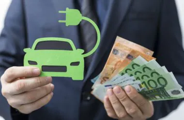 Voitures électriques : le mois d'août enregistre un nouveau record des ventes