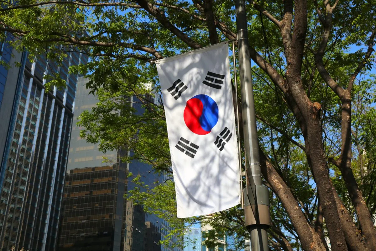 South,korean,flag,at,teheren Ro,street,in,gangnam,district,of