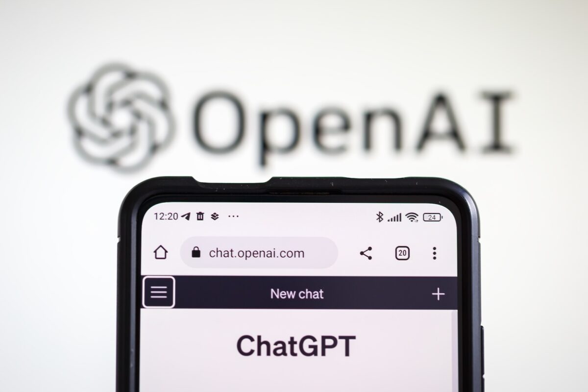 openai-dejoue-campagne-vol-menee-moonshot-ai