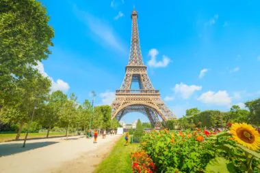 eiffel-tour-decision-manageriale-declenche-crise-economique